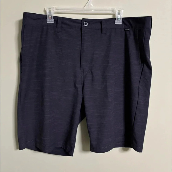 Travis Mathew Shorts Size 38 Black Performance Lightweight Golf Chino Stretch - Picture 1 of 8